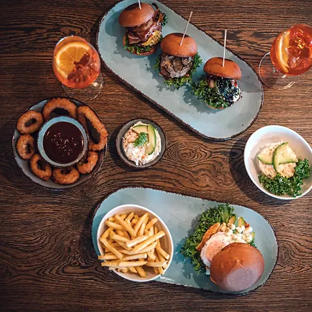 Benztown Gaestehaus *