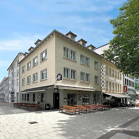 Benztown Hotel *