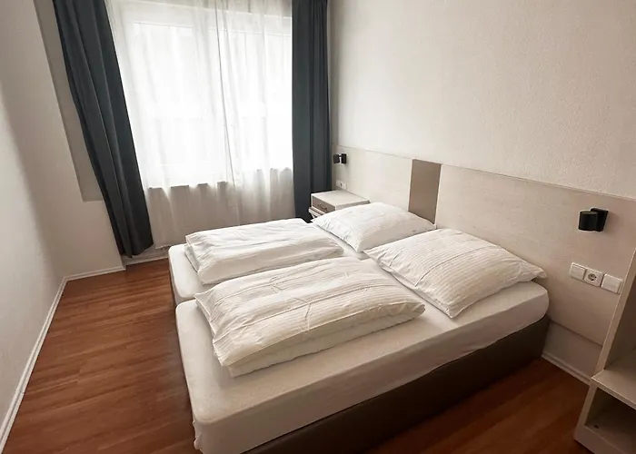 Benztown Gaestehaus *