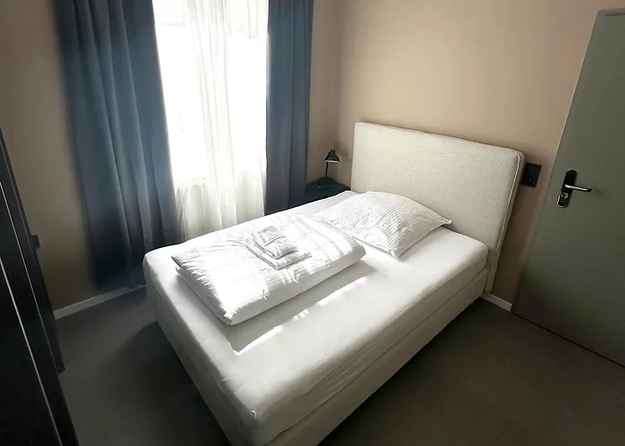 Benztown Gaestehaus Hotell *